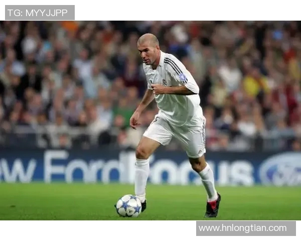 足球界的搞笑球星们：那些因幽默和奇葩事件而被球迷铭记的传奇人物