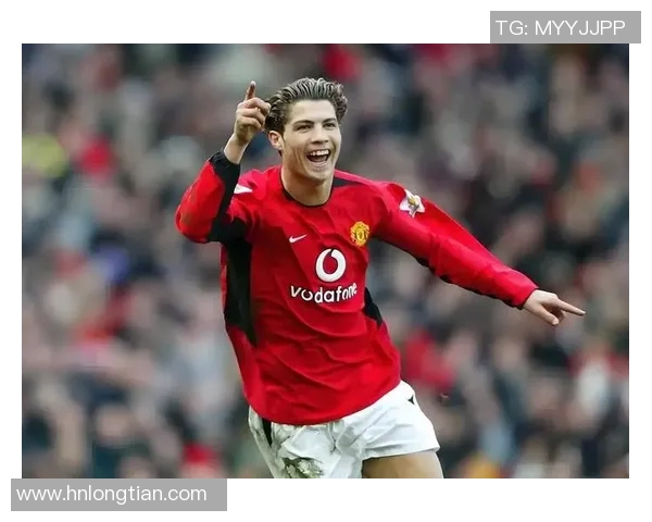 足球七号球衣传奇人物盘点:从贝克汉姆到C罗的辉煌历程 足球七号球衣传奇人物盘点:从贝克汉姆到C罗的辉煌历程